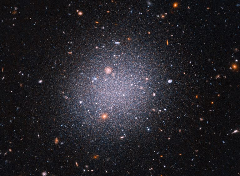 NGC1052-DF2-768x564.jpg